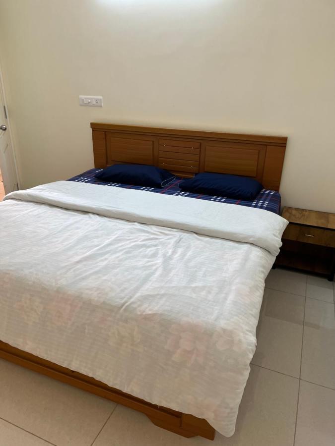 Apartment Ip Service Near Airport *